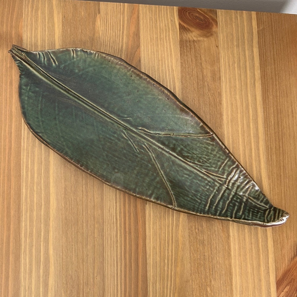 Handmade Ceramic Leaf Dish Tray Green Rustic Pottery Signed Canna mx